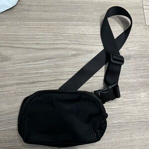 Lululemon Black Everywhere Belt Bag